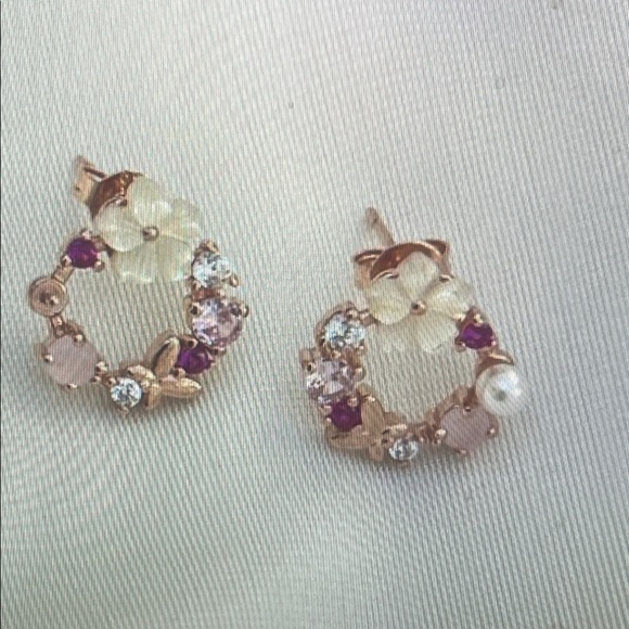 Elegant Ramla Rose Gold Plated Floral Earrings - Picture 4 of 4